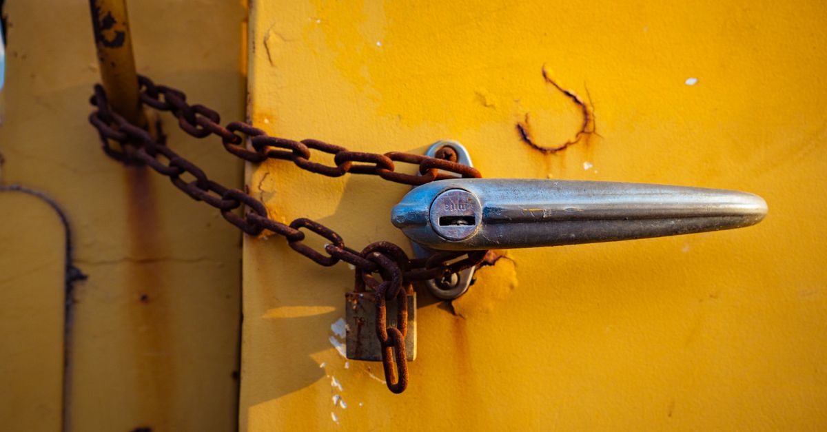 Door Knob Lock vs. Deadbolt: What Actually Keeps a Door Secure — New Hyde Park Locksmith