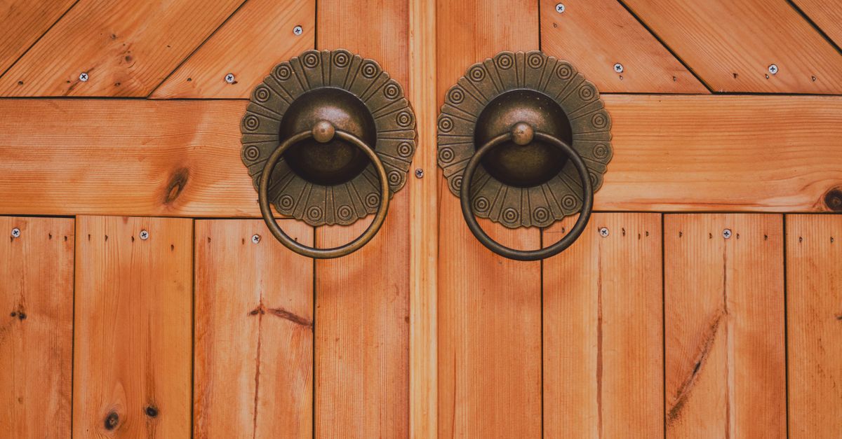 door security hardware — New Hyde Park Locksmith